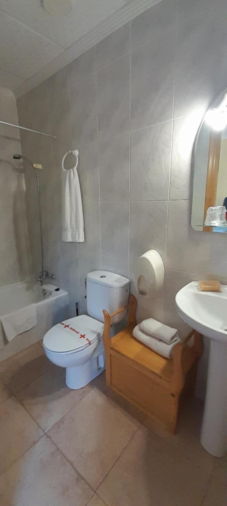 Almenara Allotjament i esmorzar Paterna del Madera
