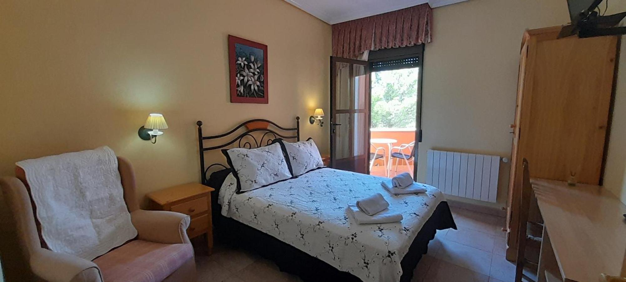Almenara Bed & Breakfast
