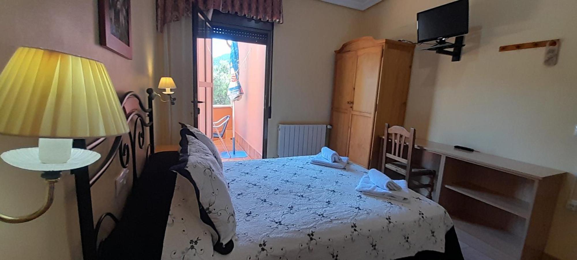 Almenara Bed & Breakfast