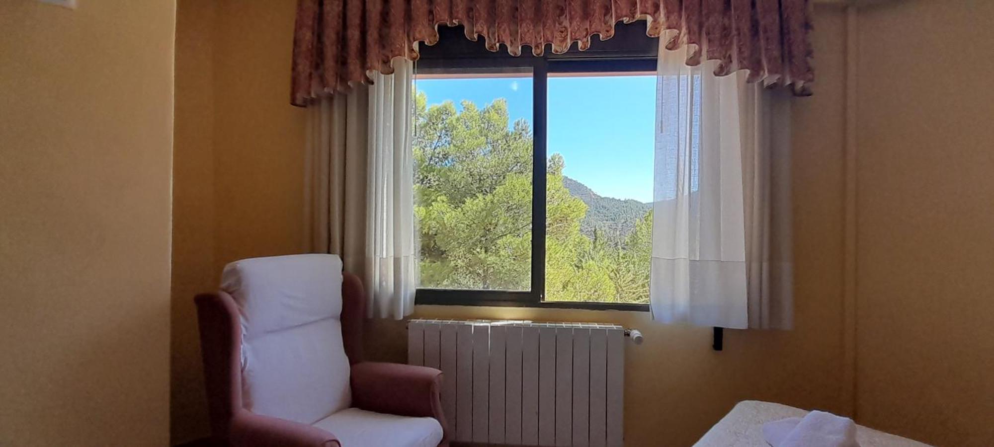 Bed & Breakfast Almenara Paterna del Madera