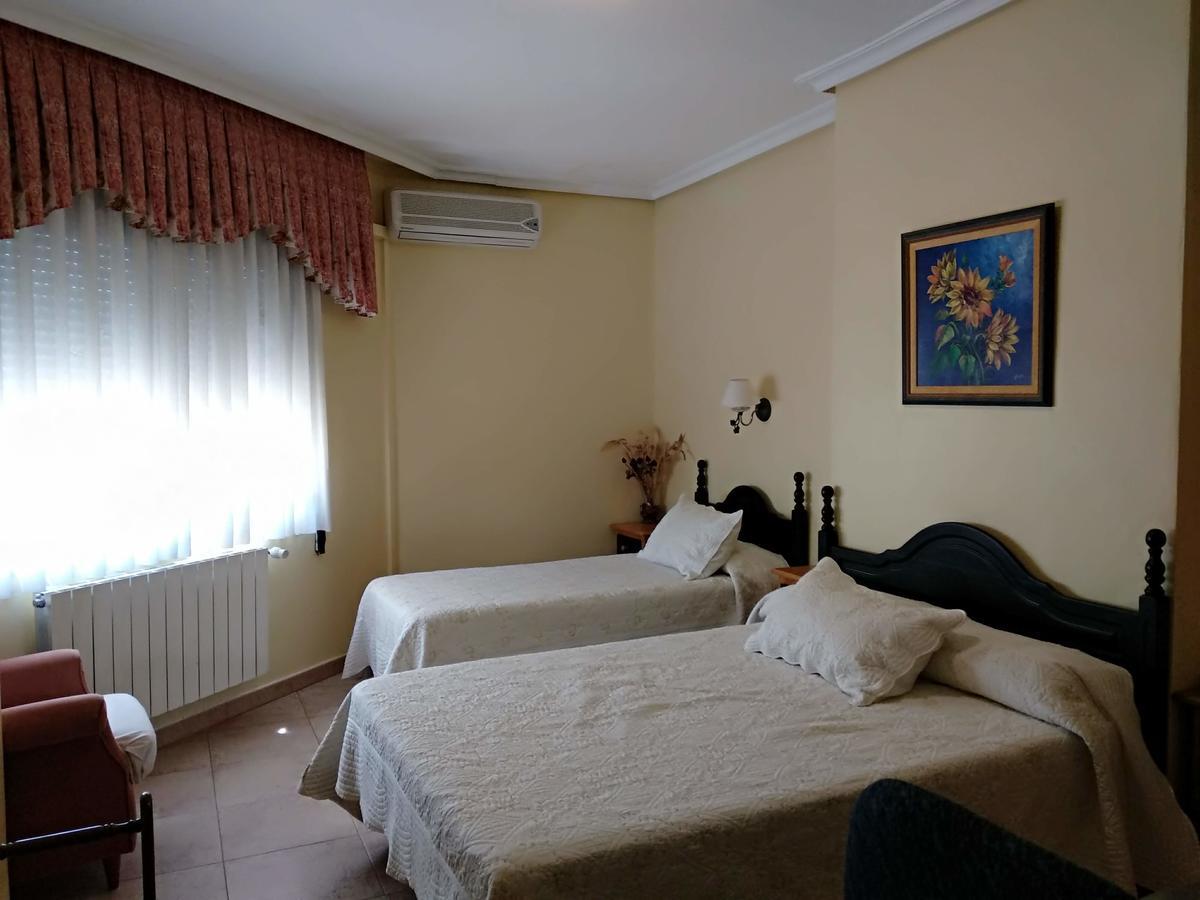 Almenara 2*